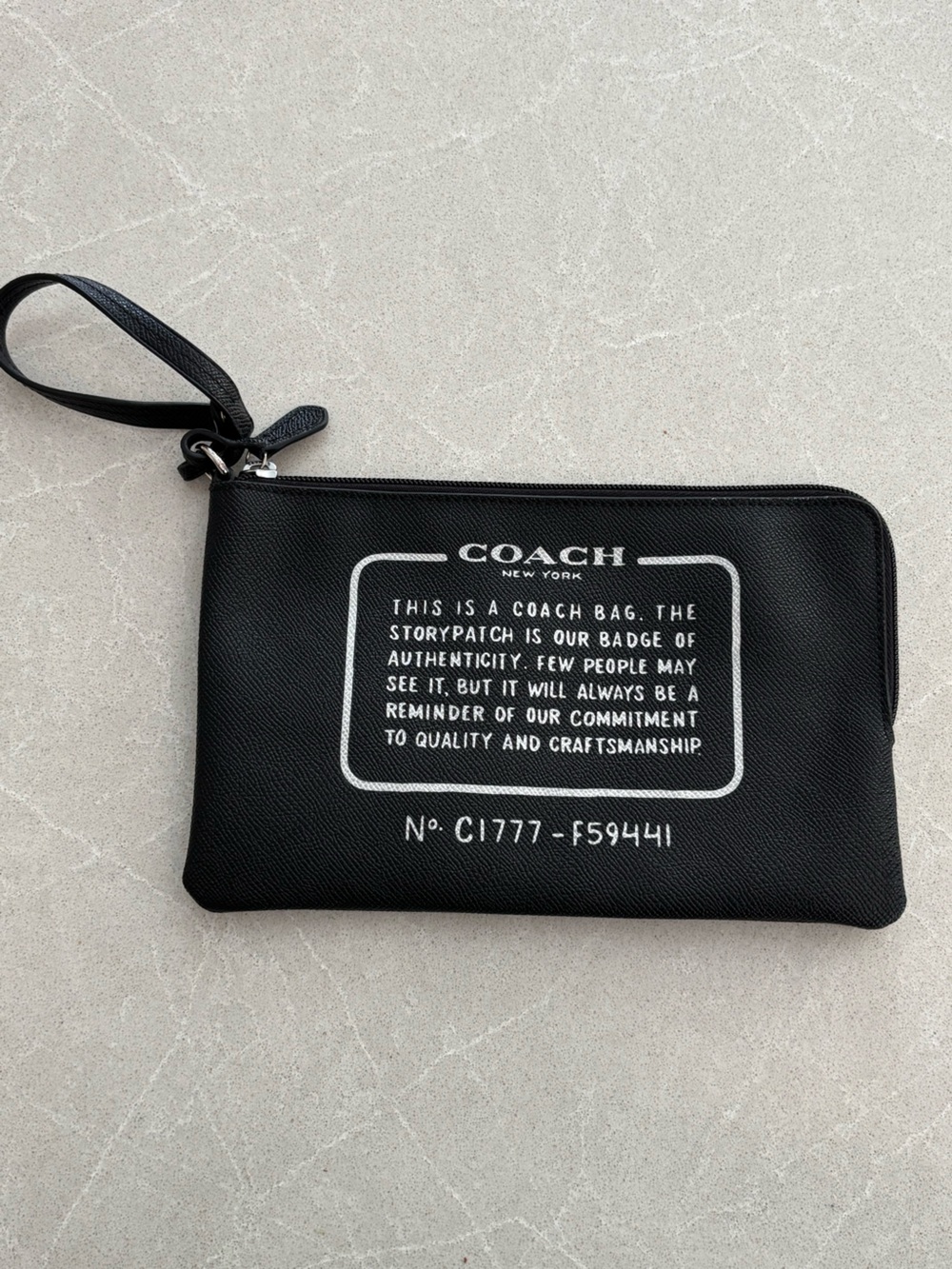 COACH Black Crossgrain Leather Exterior Storypatch Corner Zip Wristlet F59441